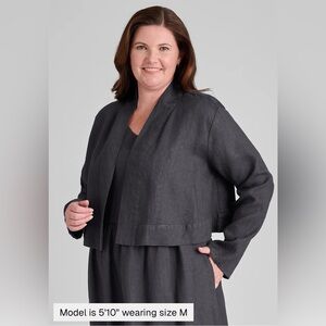 Flax cropped linen cardigan in charcoal